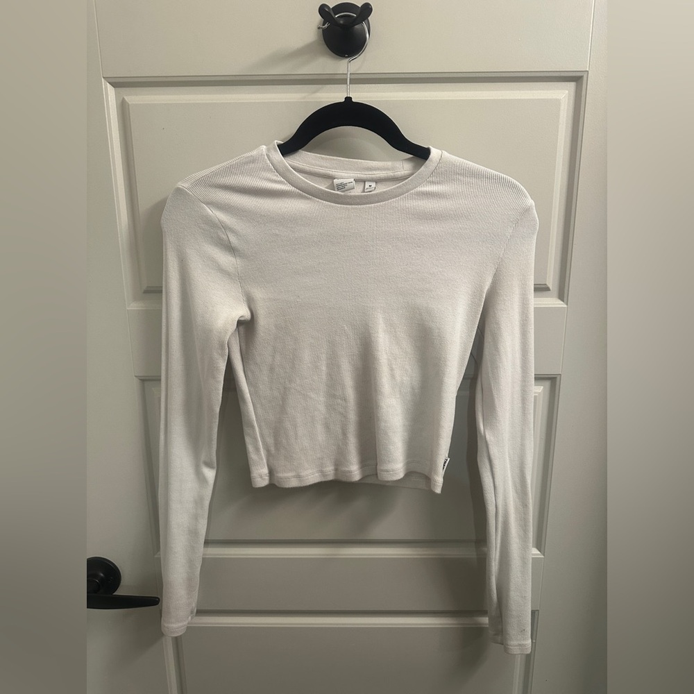 Aritzia top